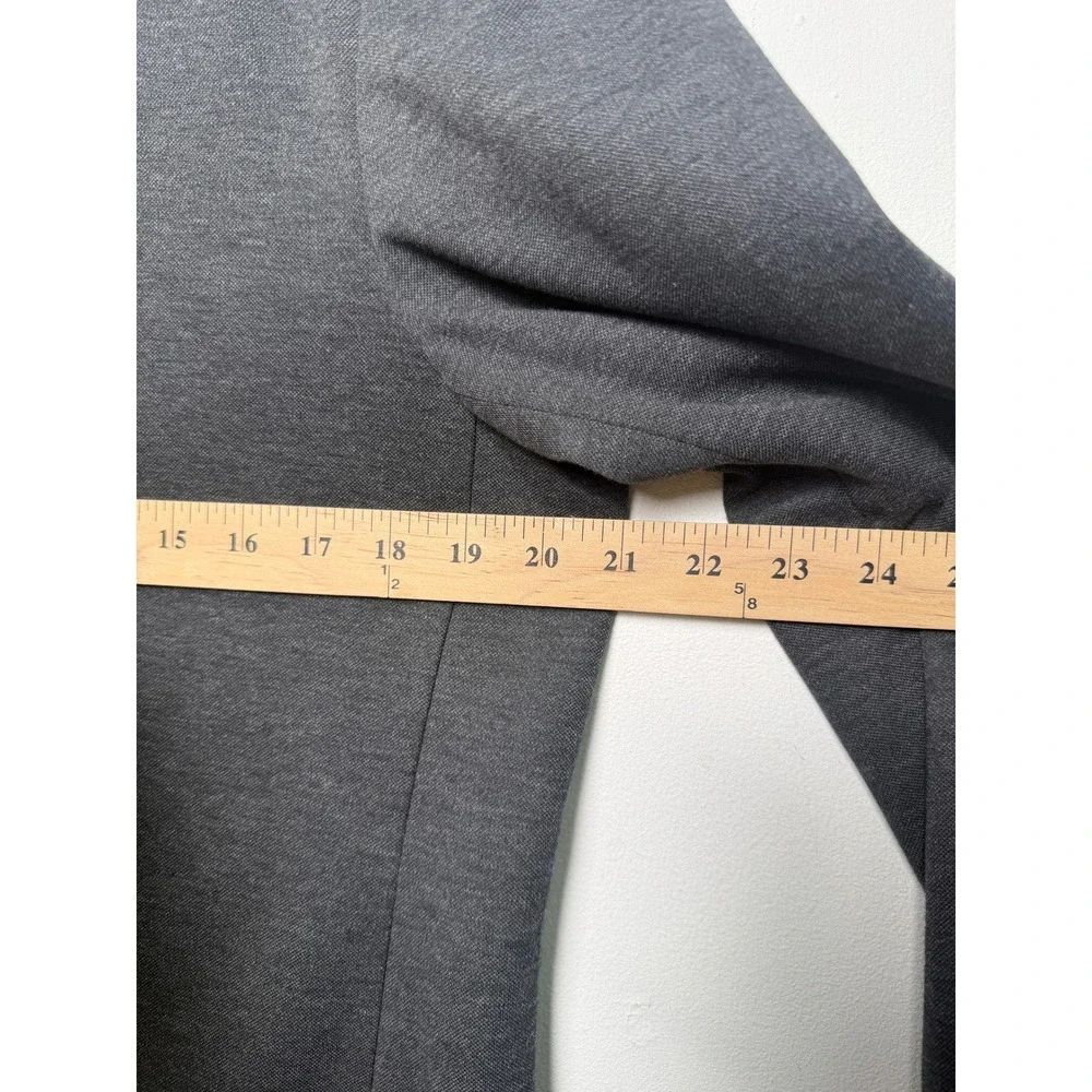 Uniqlo Mens Comfort Jacket Blazer Charcoal Gray Knit Jersey Size M 2-Button